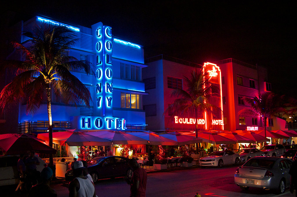 The Colony Hotel on Ocean Drive at night
