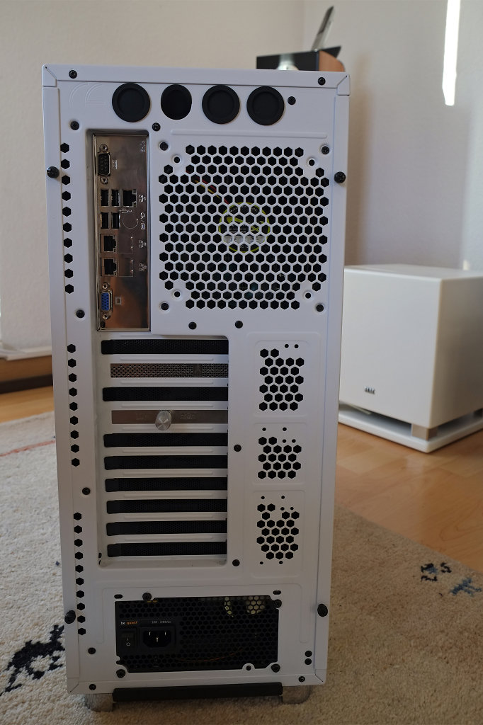 Backside of the storage server